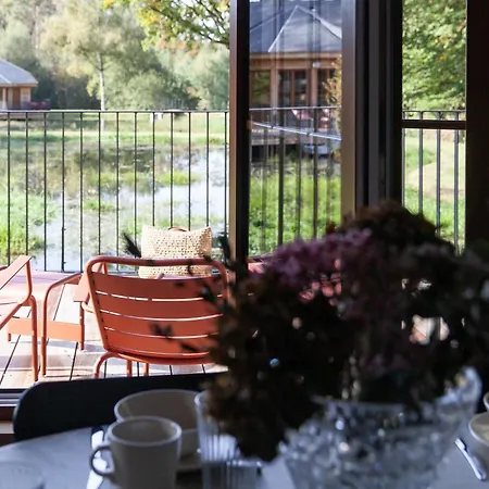 The Early Birds Jaktstuga Gedinne